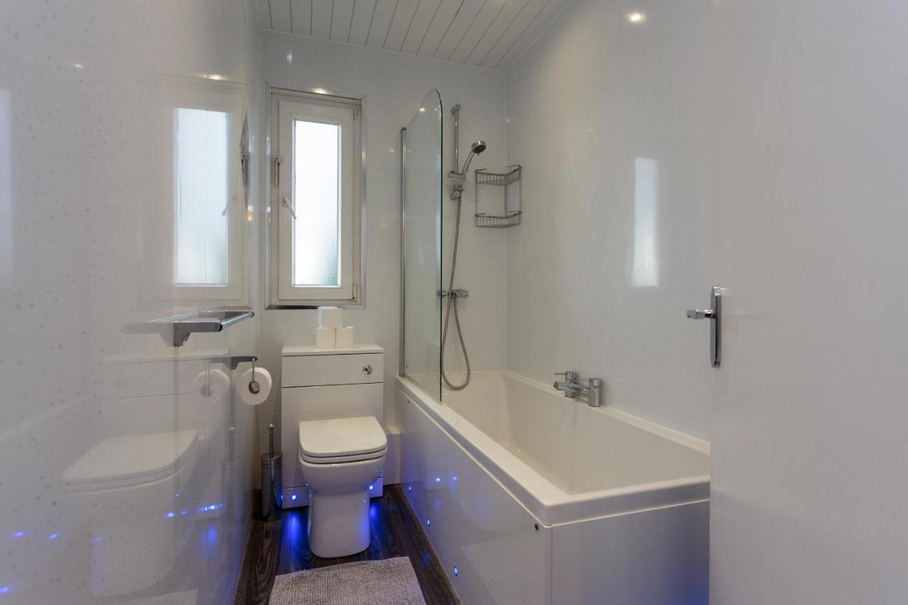 אדינבורו Spacious 3Db -15 Minutes From City Centre מראה חיצוני תמונה